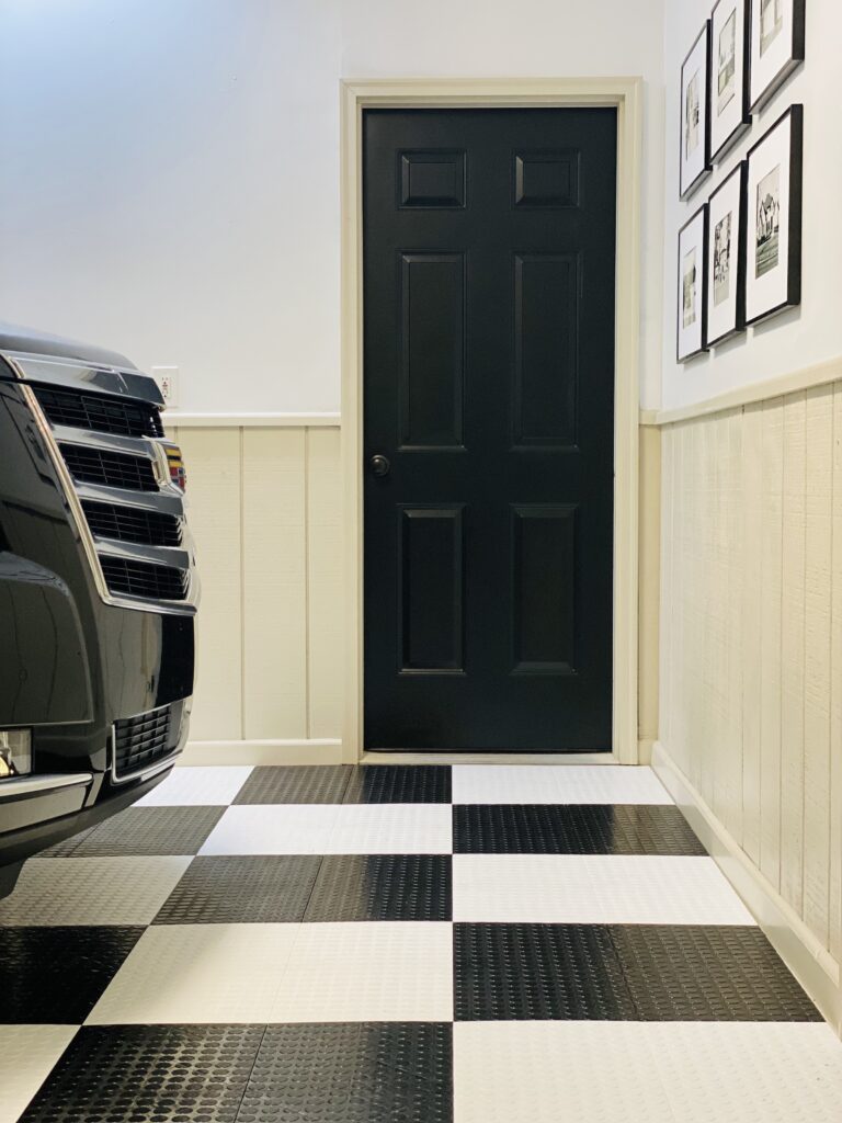 Black and White Tile  My Checkered Entry Way! - MALLORY NIKOLAUS