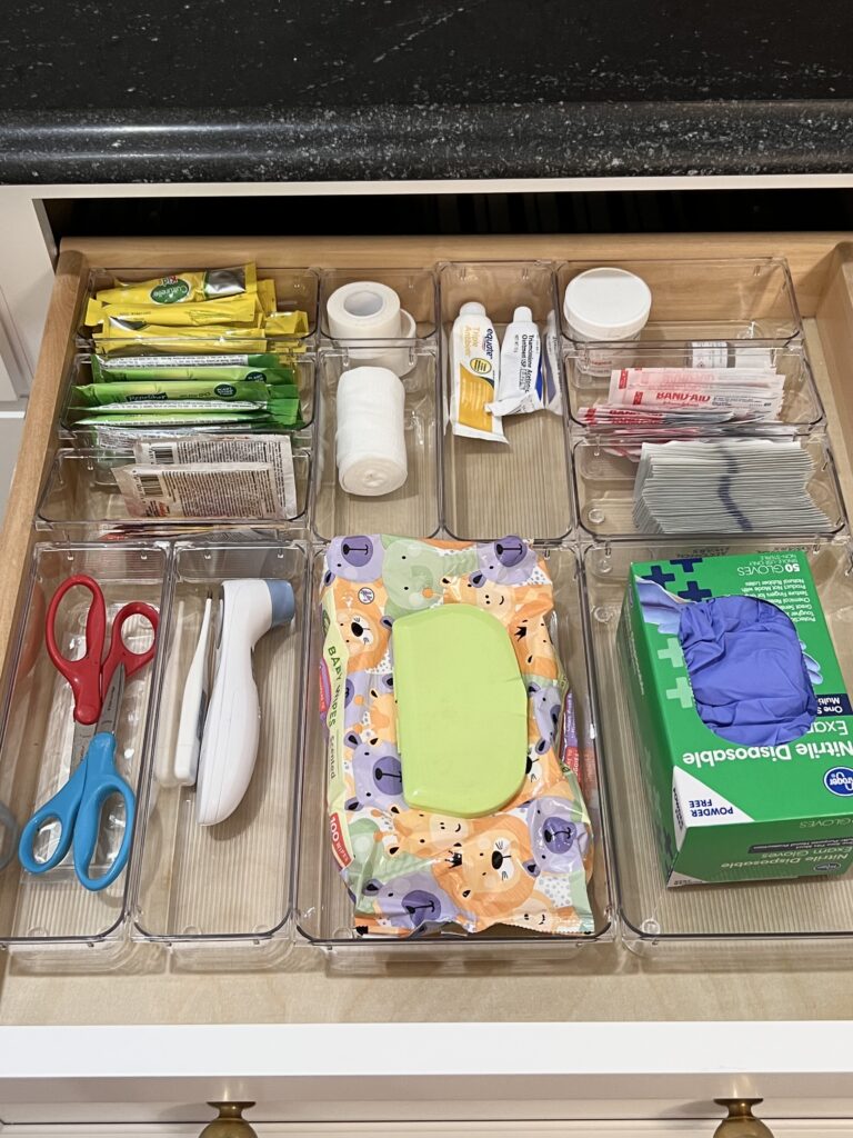 How to Organize Kitchen Drawers – Hallstrom Home