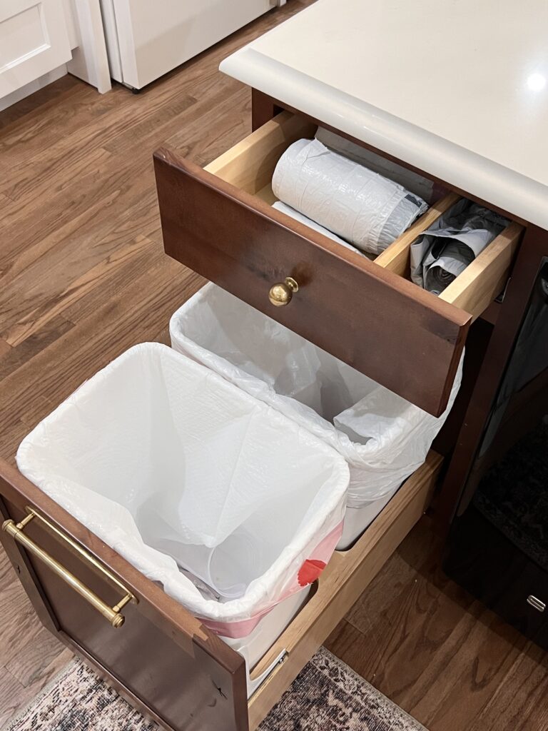 How to Organize Kitchen Drawers – Hallstrom Home