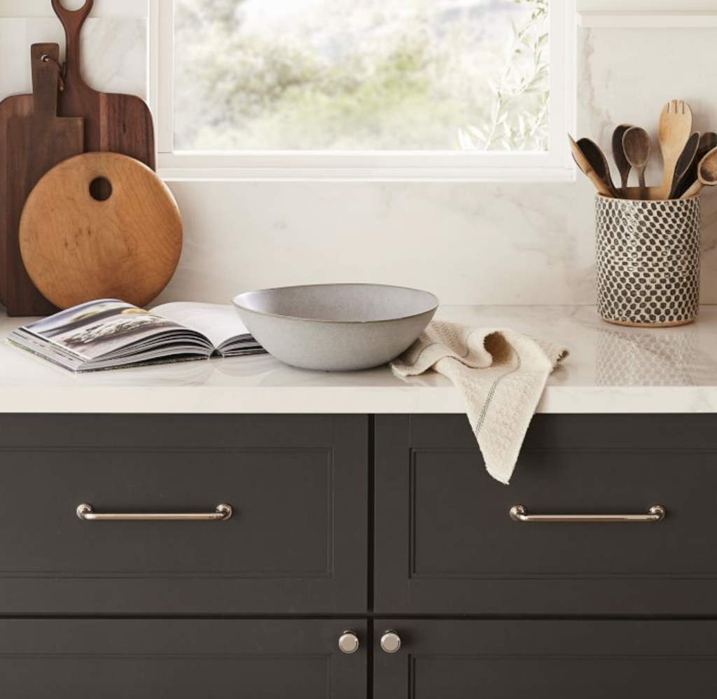 A Beginner's Guide to Kitchen Cabinet Knobs and Pulls