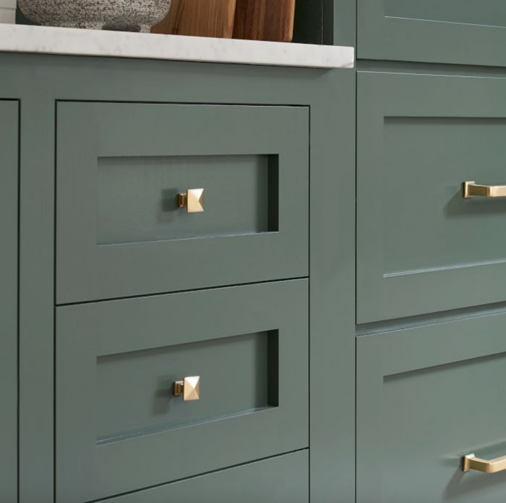 Hardware Placement Guide: Cabinet Knobs
